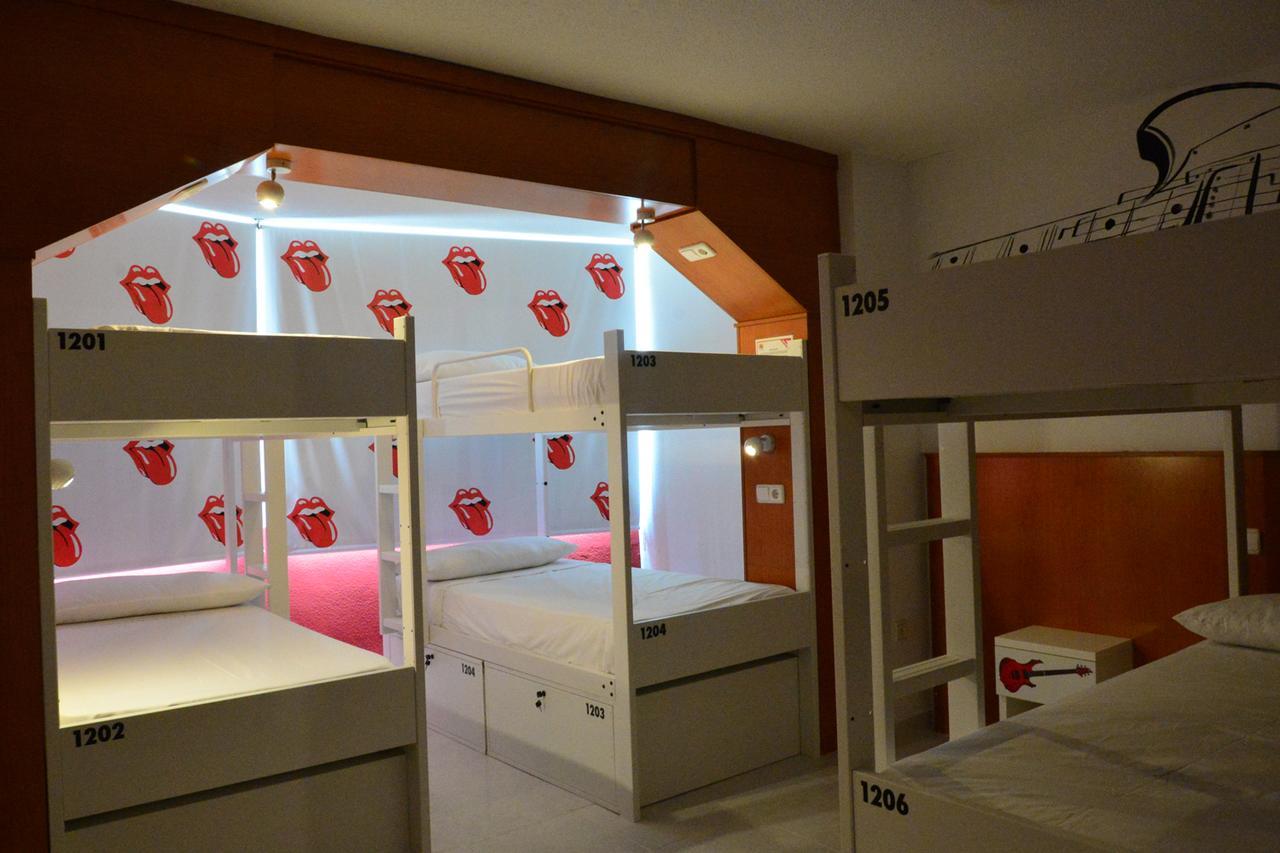 Hostel Bc *